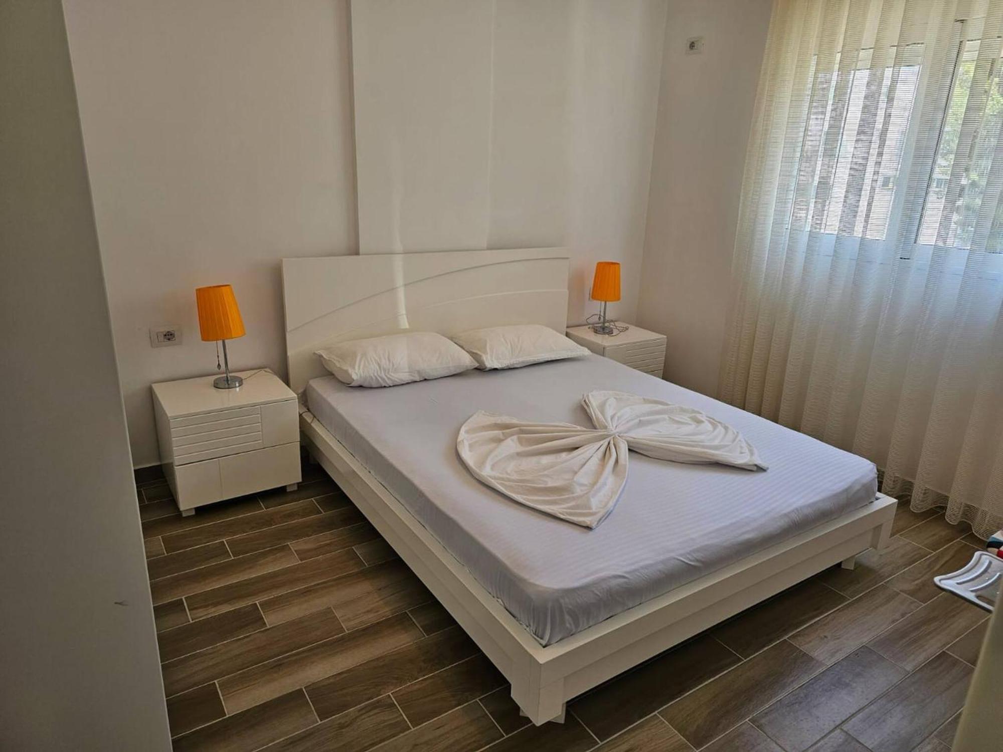 סרנדה Brand New Apartments מראה חיצוני תמונה